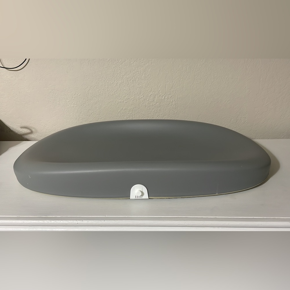 Hatch Baby Scale and Changing Pad